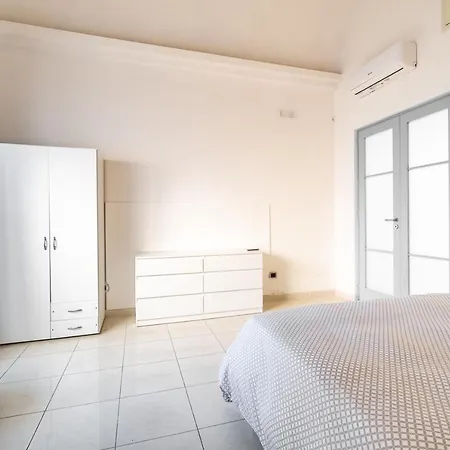 Mola Appartamento Bari